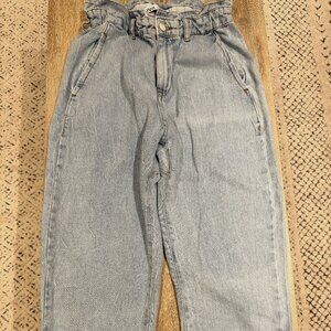 ZARA Women's Light Wash Paperbag Waist Denim Jeans Size 4